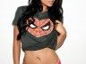 Des actrices X avec des T-Shirts de Superhéros