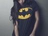 Des mannequins avec des T-Shirts sexy de Super-héros