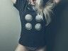Des mannequins avec des T-Shirts sexy de Super-héros