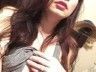 Underboob : les selfies de seins envahissent Twitter