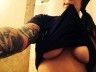 Underboob : les selfies de seins envahissent Twitter