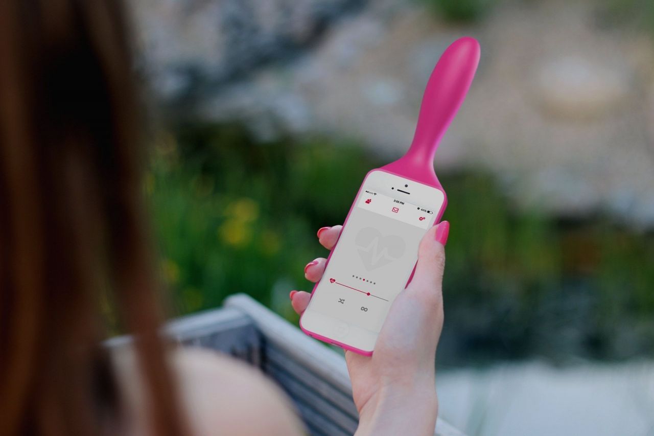 IZIVIBE : cette coque transforme votre iPhone en vibromasseur